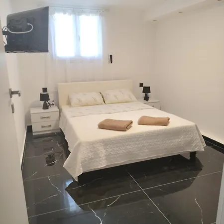 Luxury By Gm דירה